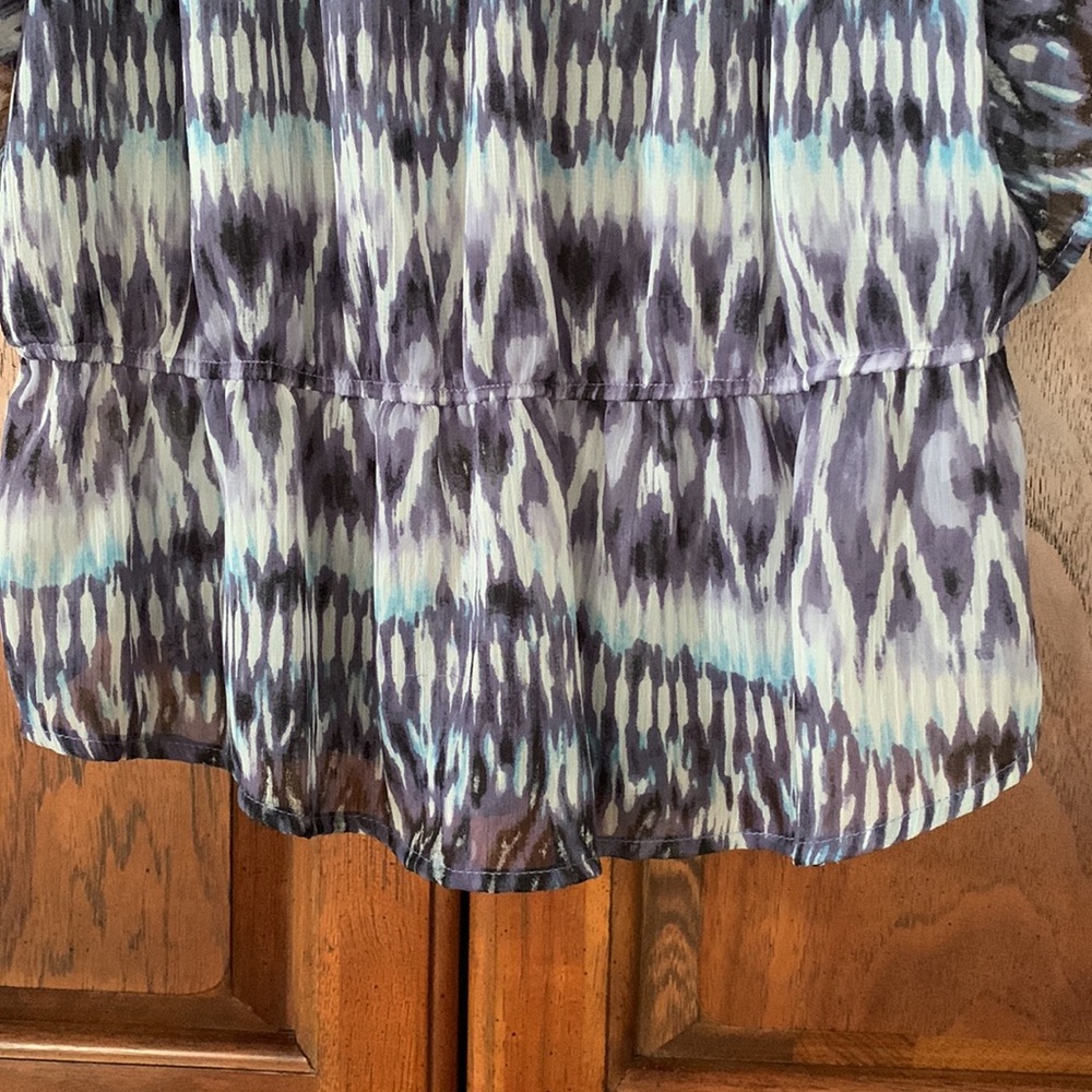 FANG Women’s Light/Airy Top Size XL, colors white,blue,purple and elastic waist - Picture 5 of 15